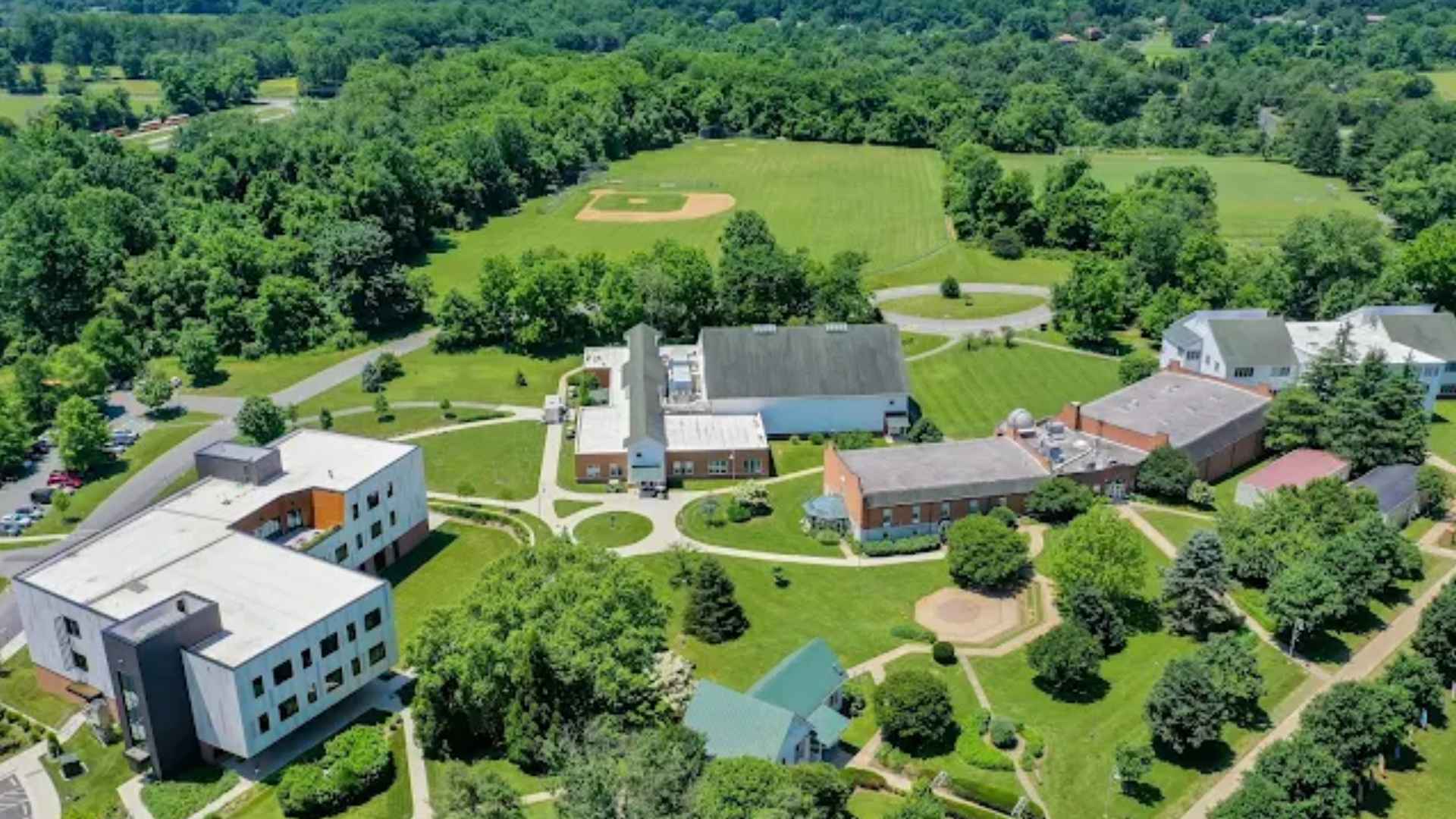 Aerial view of historic Sandy Spring Friends School campus in Maryland, set to close after the 2024-25 school year