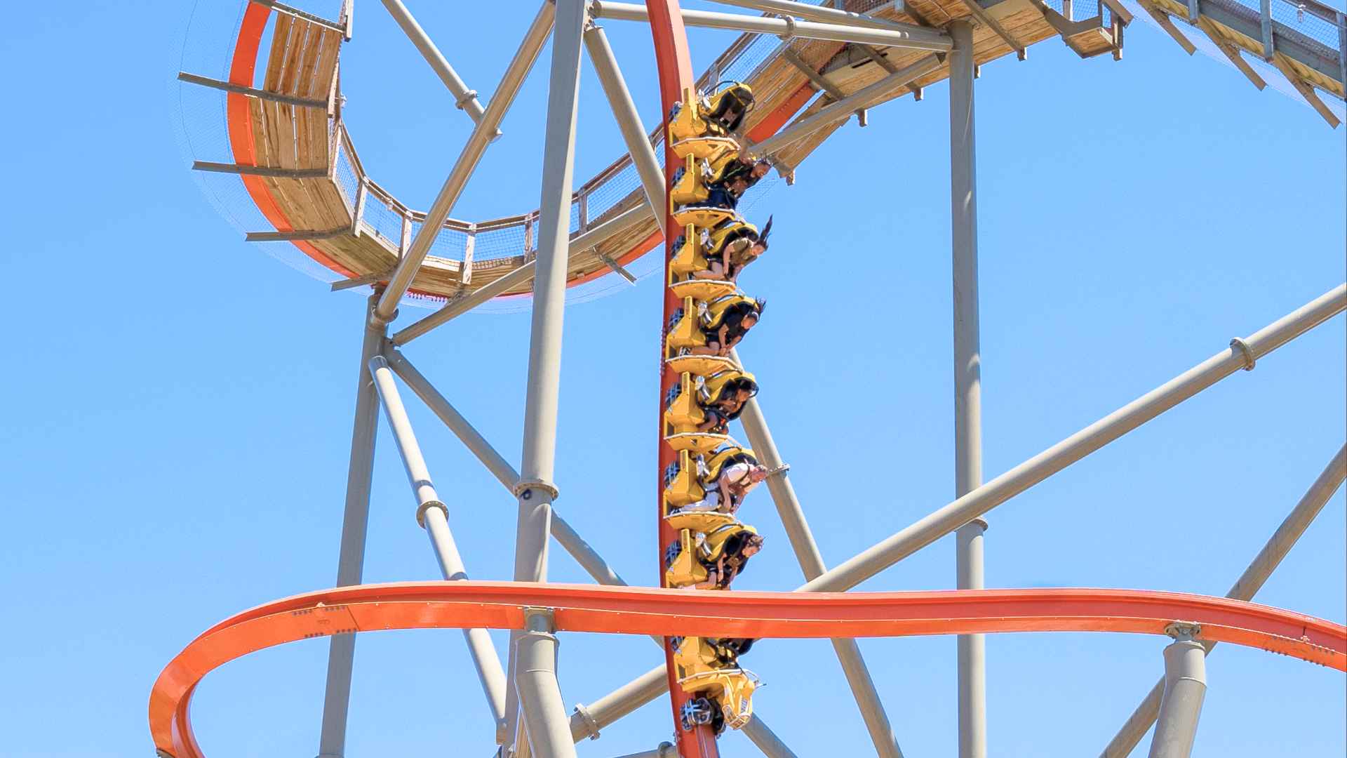 Roller coaster at California’s Great America as it approaches possible closure by 2027 lease expiration