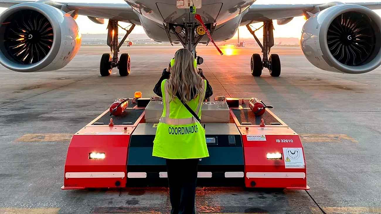 Oferta de empleo con 2 vacantes para trabajar en el Aeropuerto de Barajas.