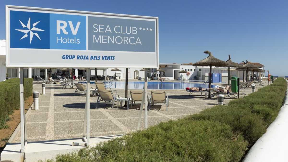 RV hotels camarero/a de pisos Menorca