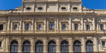 Ayuntamiento de Sevilla busca plazas administrativas en empleo público.