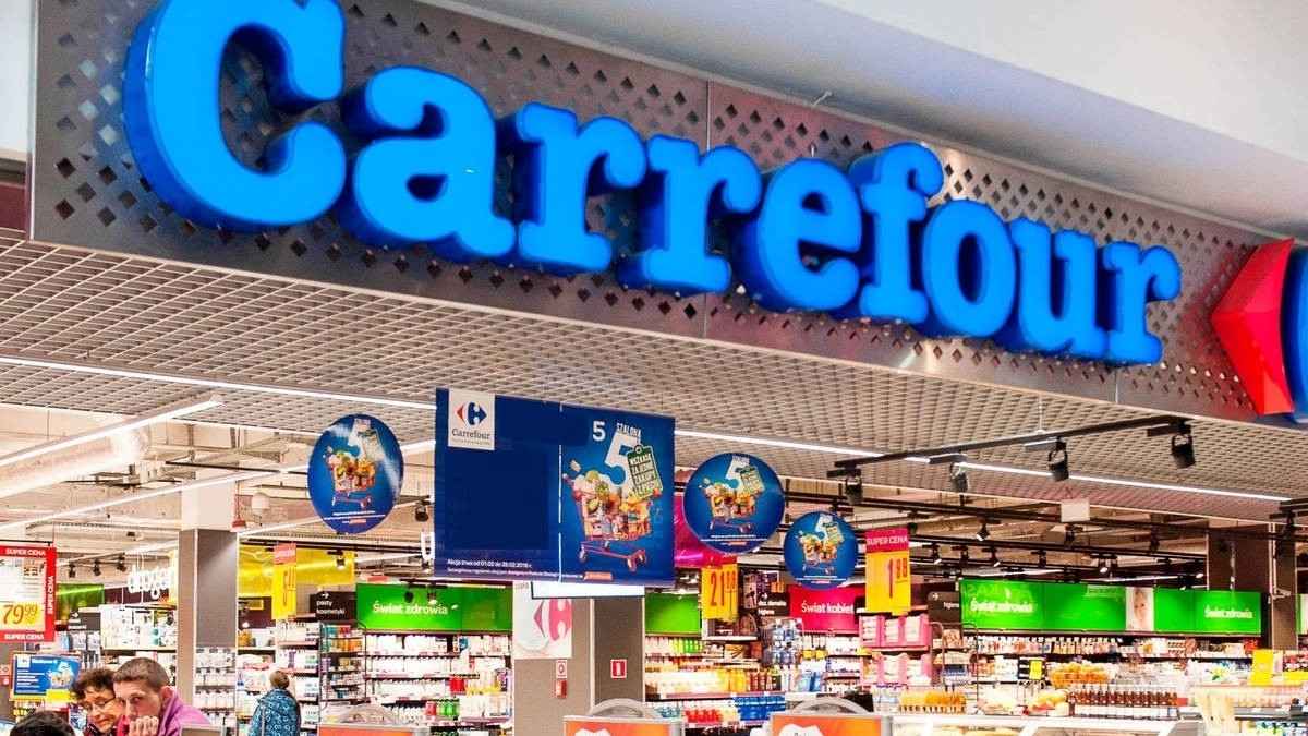 Carrefour lanza ayuda para mayores de 65 años.