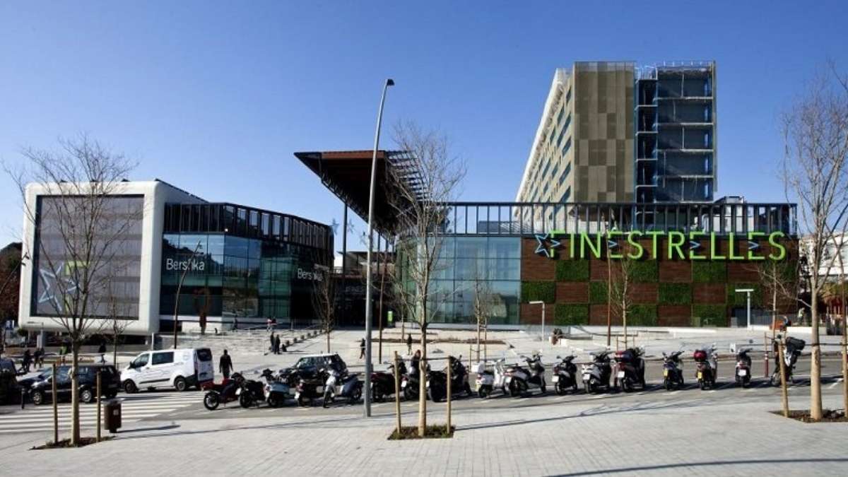 Centro Comercial Finestrelles empleo Barcelona