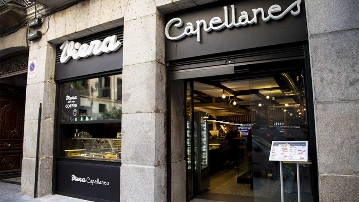 Viena Capellanes empleo