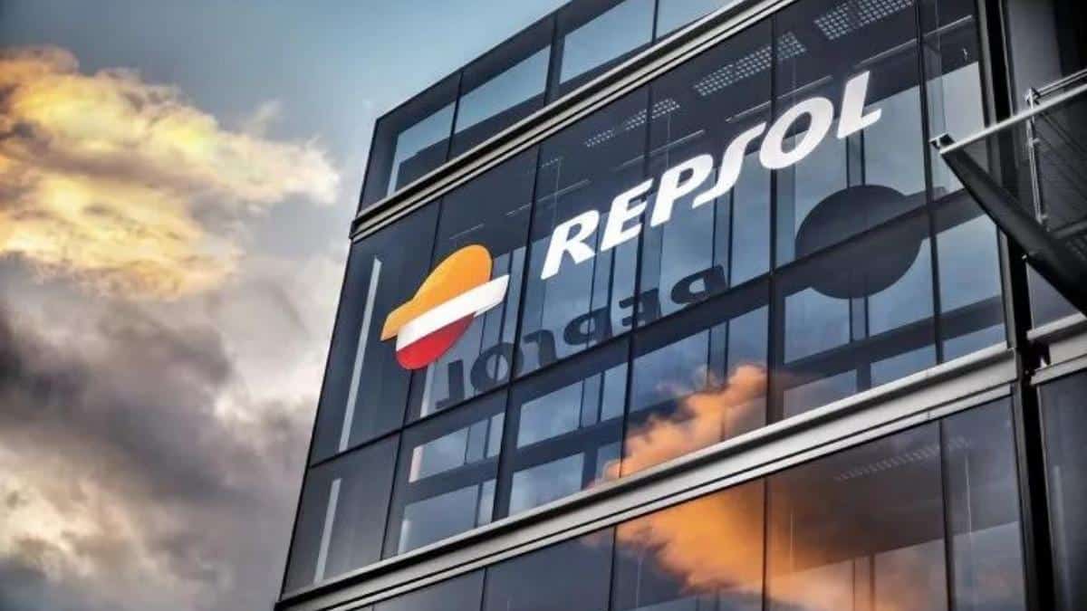 Repsol lanza ofertas de empleos en España.