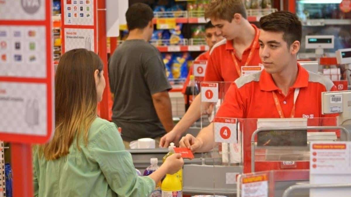 Supermercados DIA lanza ofertas de empleo.