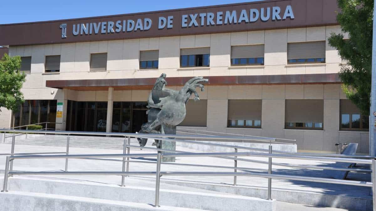 Universidad de Extremadura lanza ofertas de empleo público.