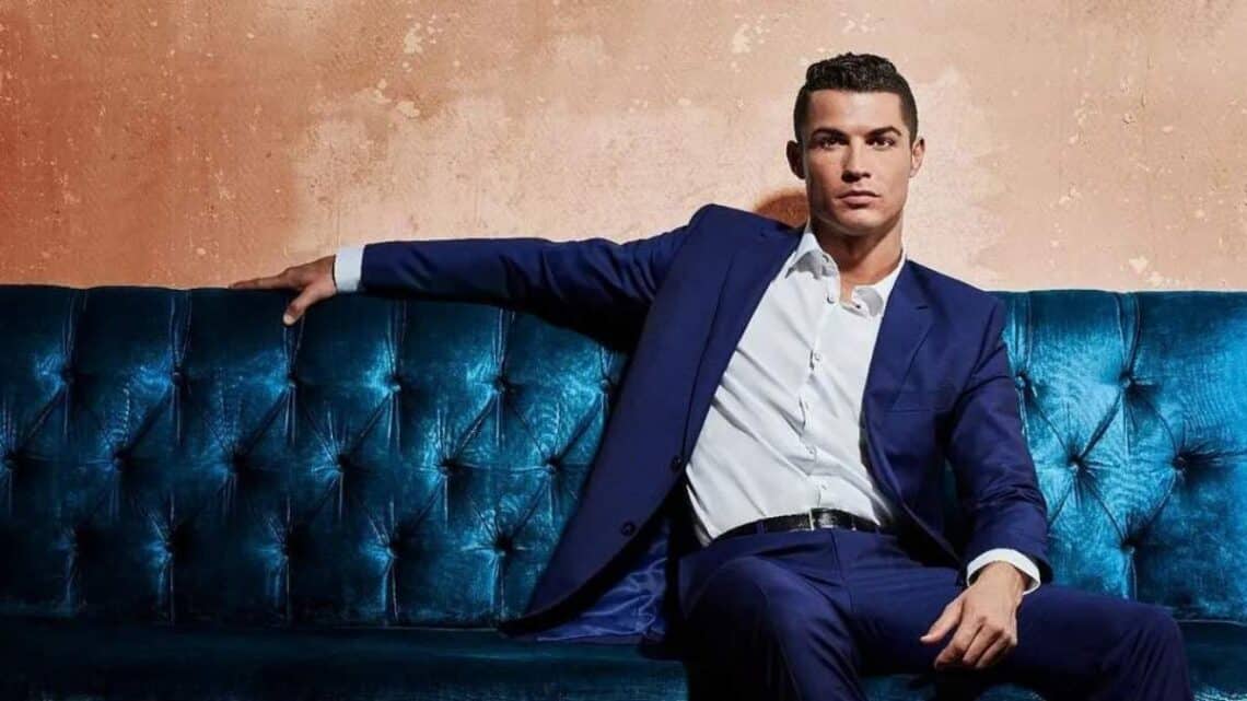 Cristiano Ronaldo empleo hotel