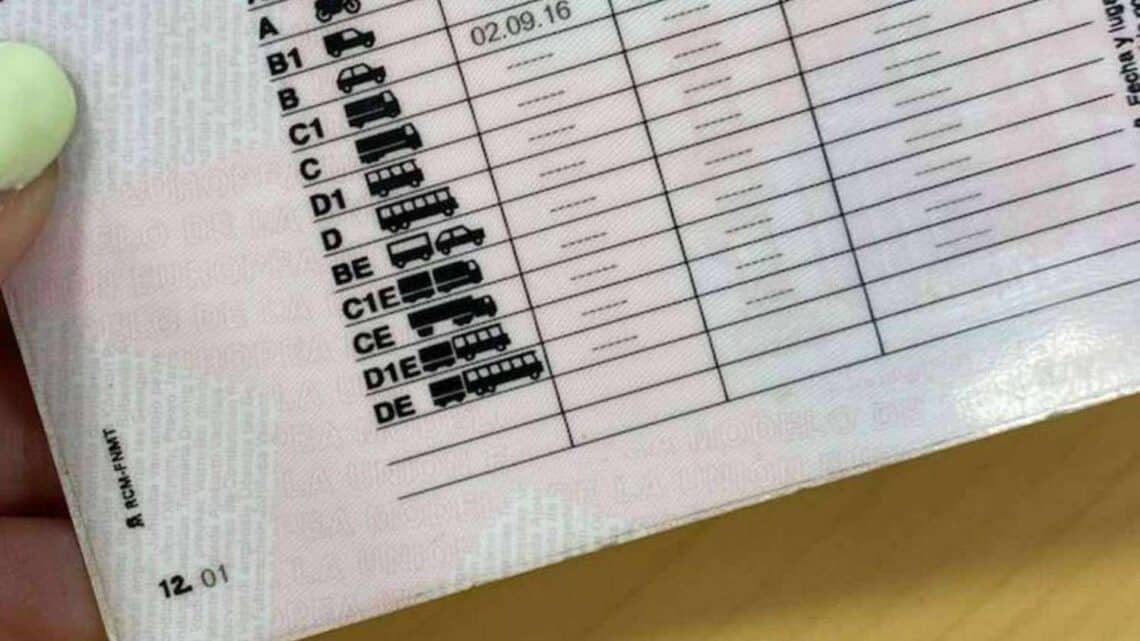 La DGT y un cambio en el carnet de conducir tipo B.