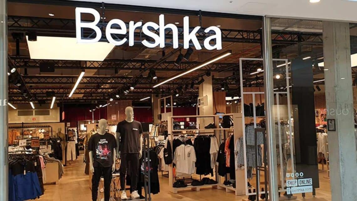 Bershka busca personal para su empresa.