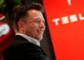 Tesla empleo Elon Musk