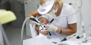 ayuda social dentista