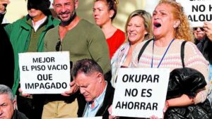 Adiós a los okupas: el Congreso aprueba la Ley que permitirá desalojar en horas
