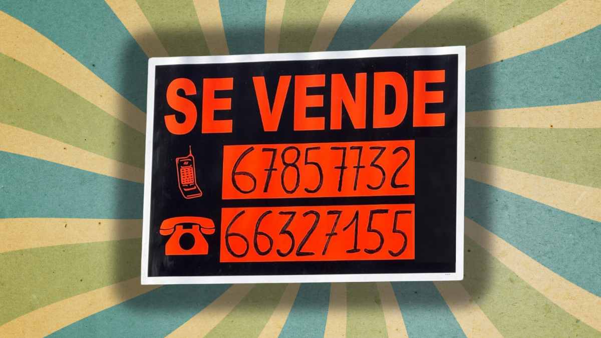 Cartel de 'Se vende' con números de contacto para la venta de una vivienda, relacionado con la casilla 1626 del IRPF