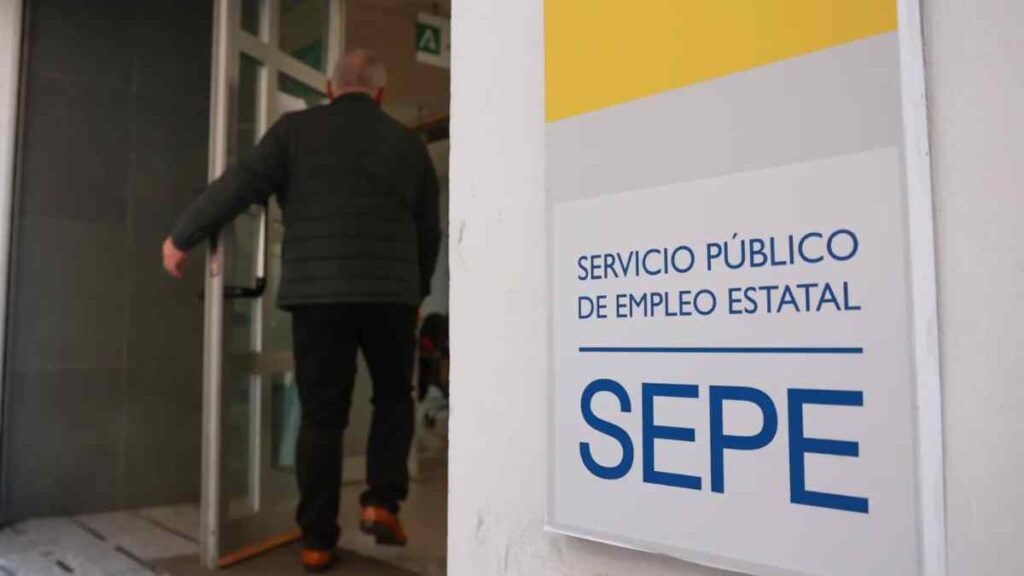 La ayuda de 480 euros del SEPE para mujeres mayores de +45 años ...