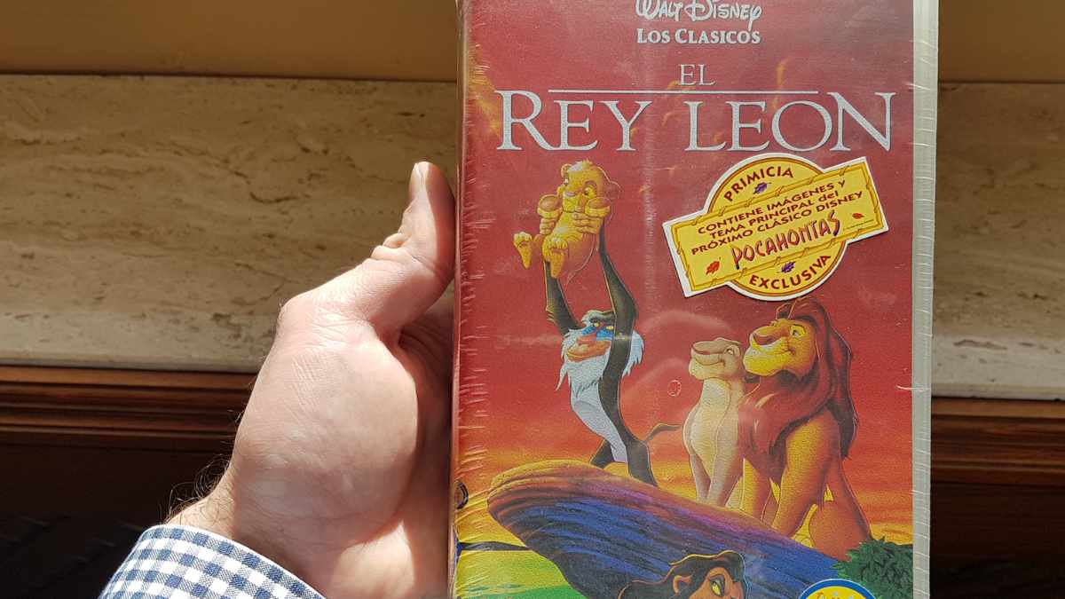 Carátula original del VHS de ‘El Rey León’ con sello especial de Walt Disney