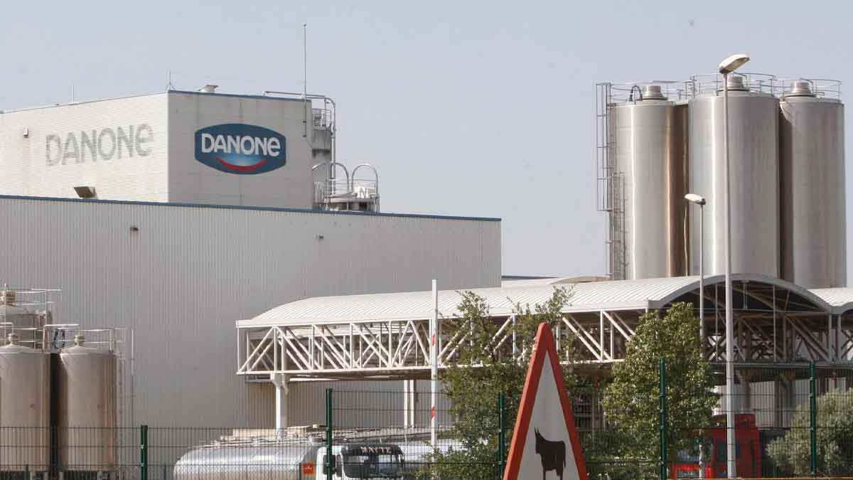 Danone lanzan 5 ofertas de empleo para su fábrica de Valencia.