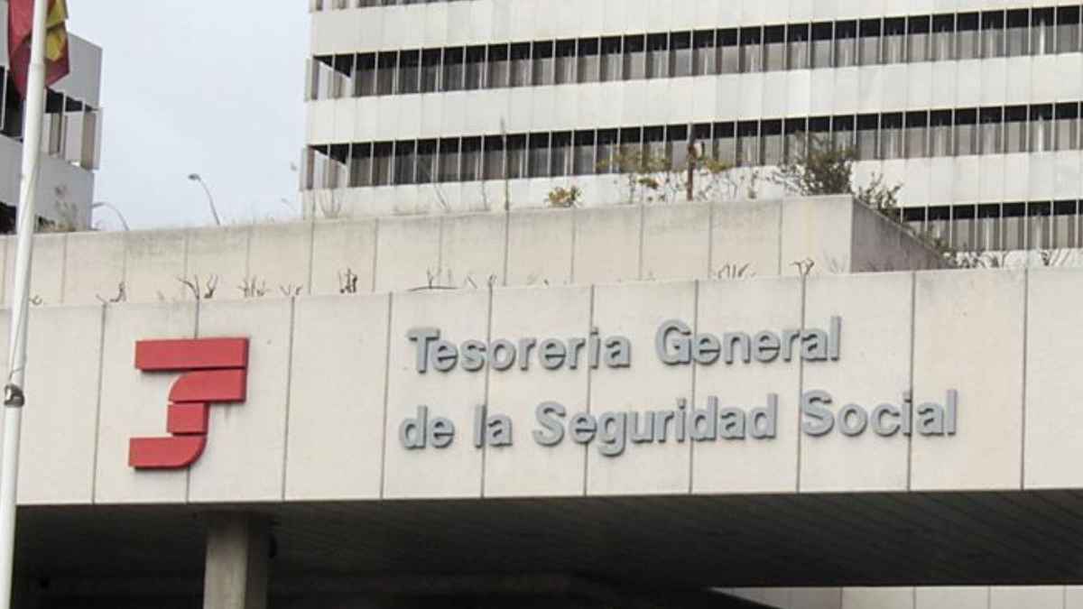 Fachada de la Tesorería General de la Seguridad Social, responsable de la pensión no contributiva para mayores de 65 sin cotizar.