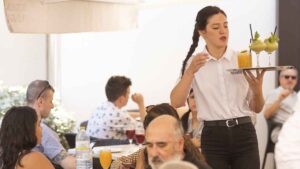 Una empleada avisa de su urgencia médica al jefe y la respuesta fue la despedida de la trabajadora