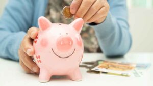 Estos son los jubilados que cobran casi 3.000 euros al mes de pensión: la Seguridad Social marca récord histórico de gasto
