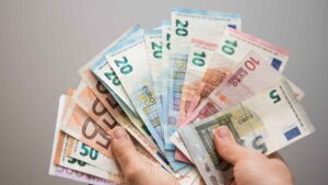 Ayuda del SEPE para desempleados: 480 euros mensuales hasta 2027 si mantienes estos requisitos