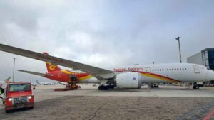 Iba a buscar a su abuela al aeropuerto y terminó detenido por la Guardia Civil: “Si no lo paran igual llega hasta las pistas”