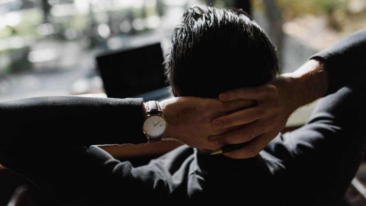 Ejecutivo de Wall Street relajado tras dejar su trabajo para emprender en snacks saludables