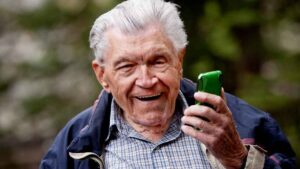 Jubilado de 78 años pierde casi 25.000 euros por una llamada telefónica que parecía del banco: “Nunca imaginas que te esté ocurriendo”