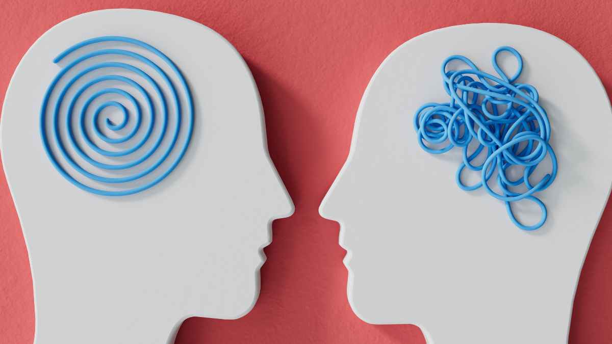 Dos siluetas humanas frente a frente: una con espiral azul ordenada y otra con cordón enredado, metáfora de cómo las frases de respeto y empatía aclaran la mente según los psicólogos.