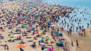 No cumplir este verano con las normas de las playas de España supone multas de hasta 3.000 euros