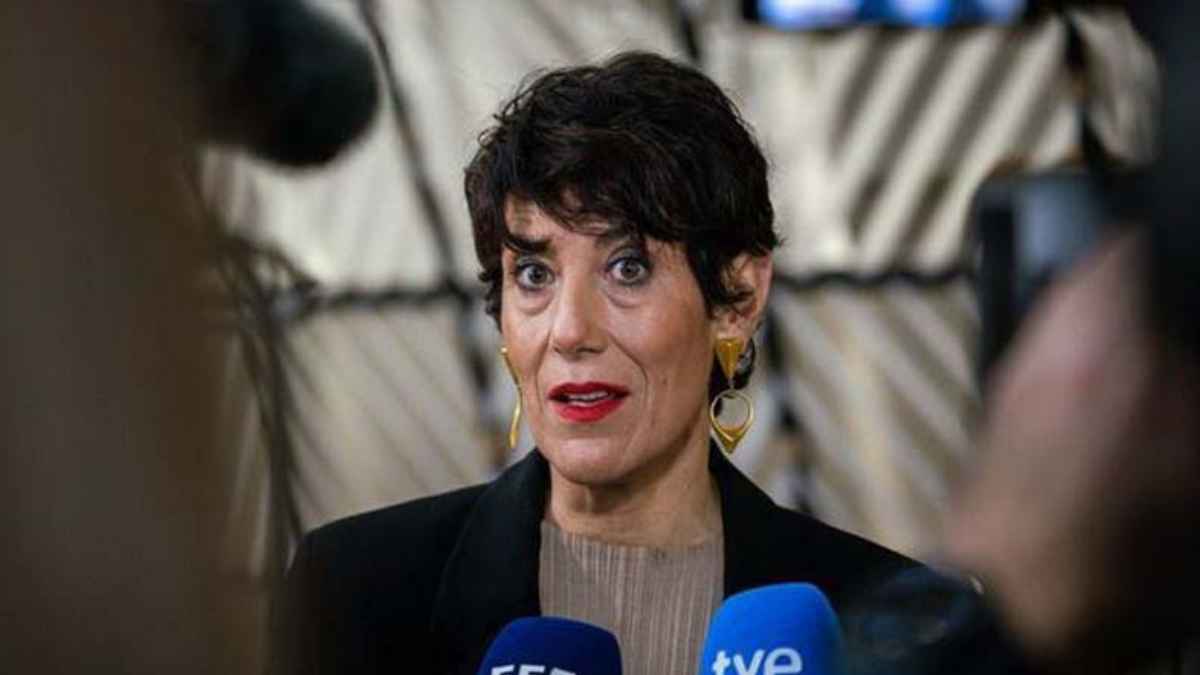 Elma Saiz, ministra de la Seguridad social, anuncia ampliación pensión de orfandad para mayores de 52 años