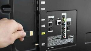 Un puerto USB en una Smart TV puede hacer estas 5 funciones que pocos conocen: un tesoro según esta experta en tecnología doméstica