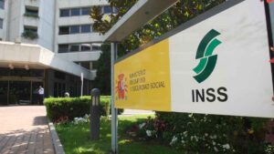 La Seguridad Social avisa: revisa tu nómina por un fallo detectado en la base mínima de cotización
