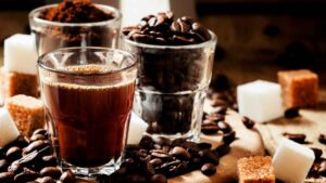 Prohibido en Europa, habitual en España: el café de supermercado que deberías dejar de tomar