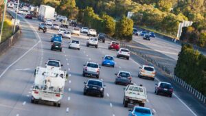 Recibe una multa de 7.500 euros tras circular solo a 120 km/h en una autopista limitada a 100 por un error del sistema sancionador