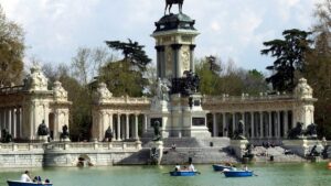 El Parque del Retiro se prepara para la reforma más importante de su estanque en casi treinta años: así será la transformación