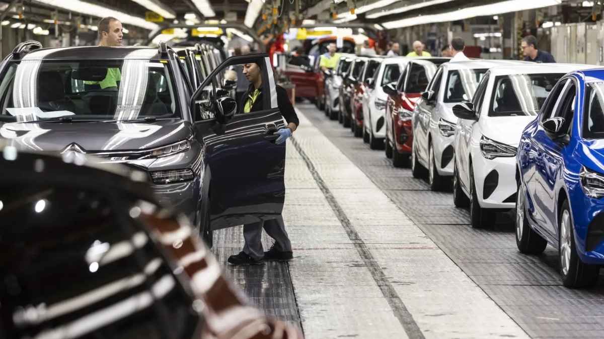 Producción de coches Citroën y Opel afectados por el retiro masivo por fallo de motor DV5 del grupo Stellantis