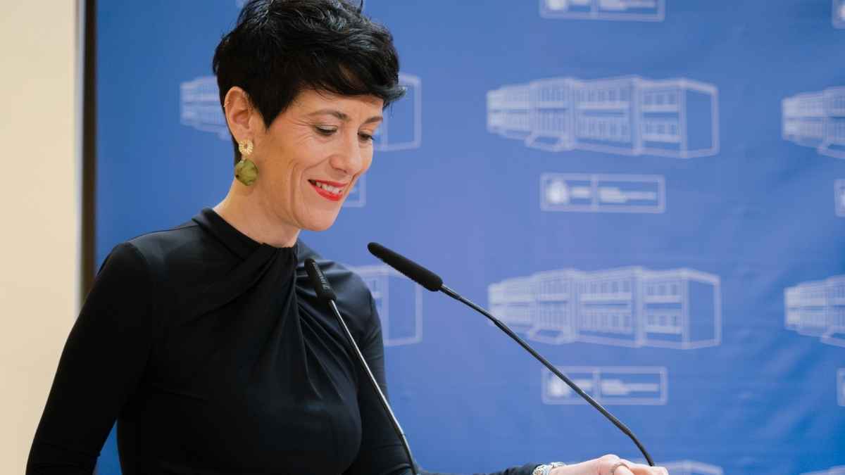 Representante institucional explicando cambios en el cálculo de la pensión de jubilación desde 2026
