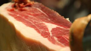 Ni tocino ni trapo: el truco infalible para que tu jamón se mantenga jugoso
