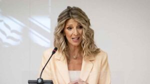 Yolanda Díaz apostará por un real decreto para implantar el registro horario digital si el Congreso tumba la reducción de jornada