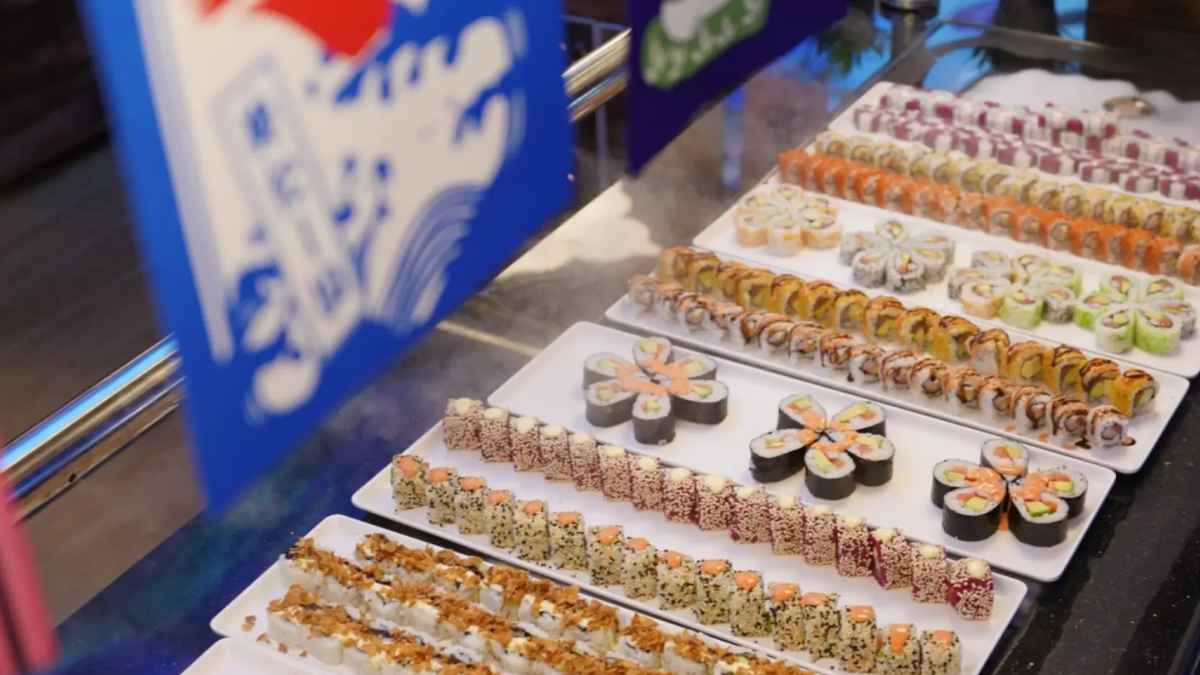 Selección de sushi en el buffet Pacífico de Alcorcón, Madrid, con bebida ilimitada por 16,80 €