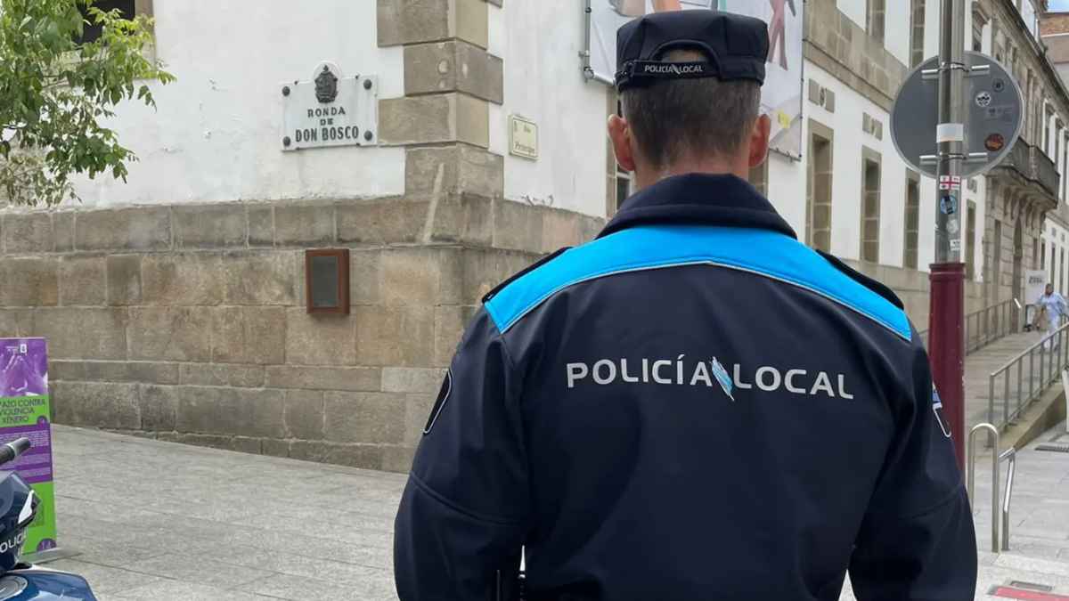 Agente de la Policía Local en la Ronda de Don Bosco; fallo del Supremo sobre cobro de domingos, festivos y noches en vacaciones y bajas