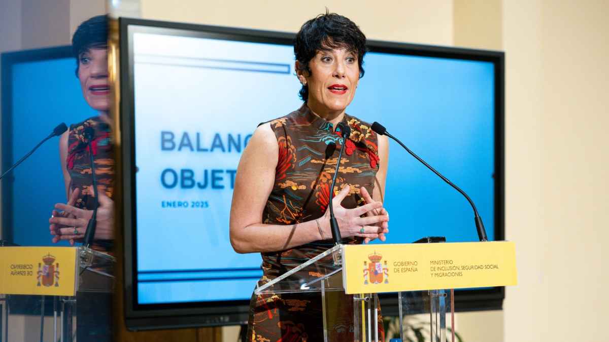 Elma Saiz, ministra de la Seguridad Social, durante la presentación del balance de objetivos 2025