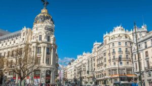 Una generación atrapada relata cómo el alquiler devora sus sueldos en Madrid: «Trabajo para pagar un techo»
