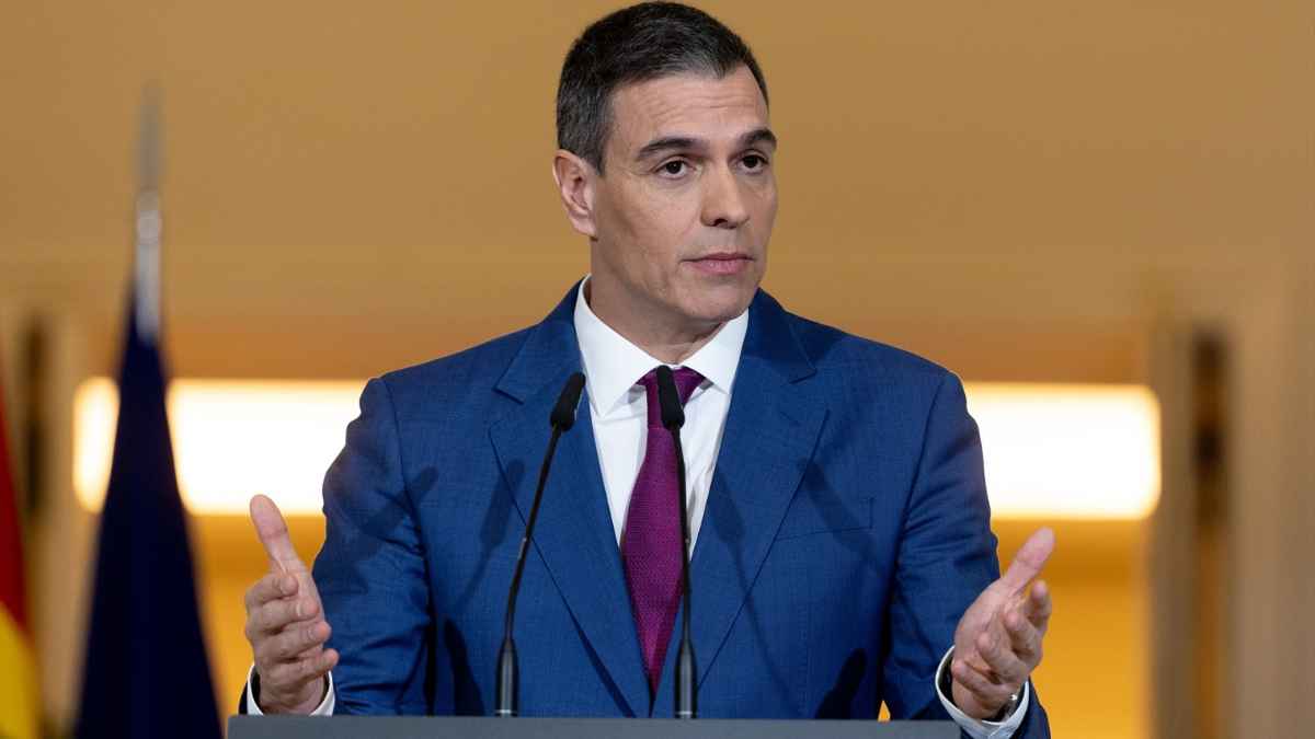 Pedro Sánchez anuncia ayuda de 2400 euros para familias con hijos menores de 18 años