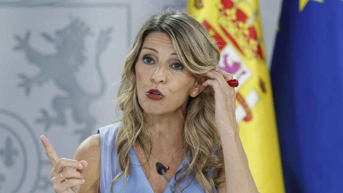 Yolanda Díaz explica ayudas del SEPE para ingresos inferiores al 75% del SMI en 2025