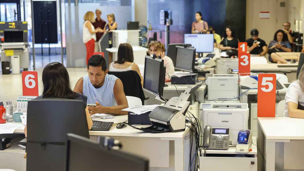 Funcionarios Comunidad de Madrid atención ciudadana oficinas evaluación 2026