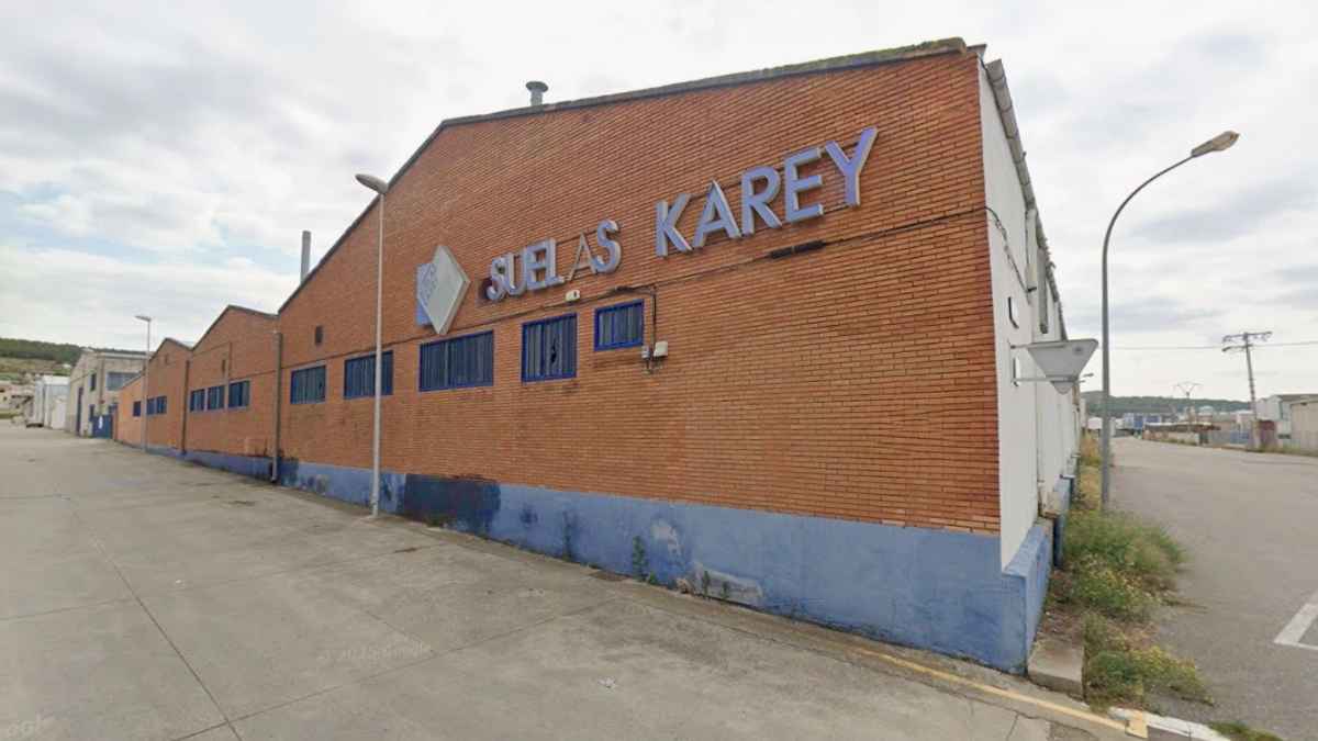 Cierre de la empresa Suelas Karey en Lodosa Navarra con 36 trabajadores despedidos tras casi 60 años de actividad