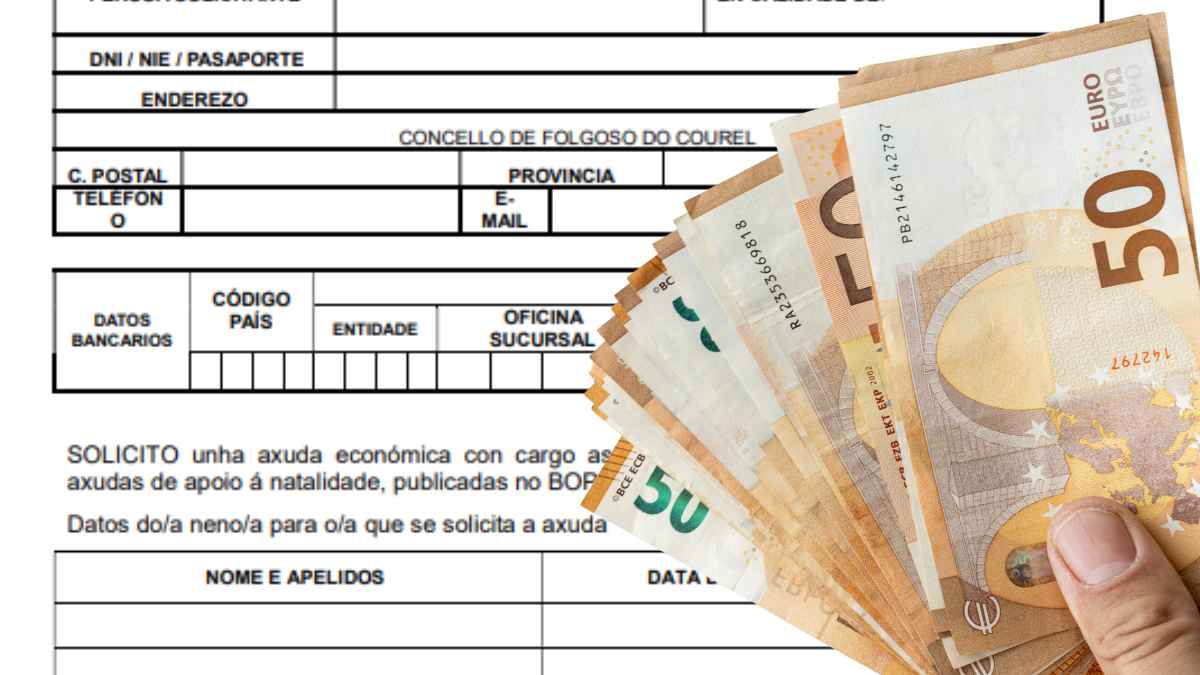 Solicitud de ayuda económica por nacimiento o adopción en 2025 en Folgoso do Courel con billetes de euro sobre formulario oficial