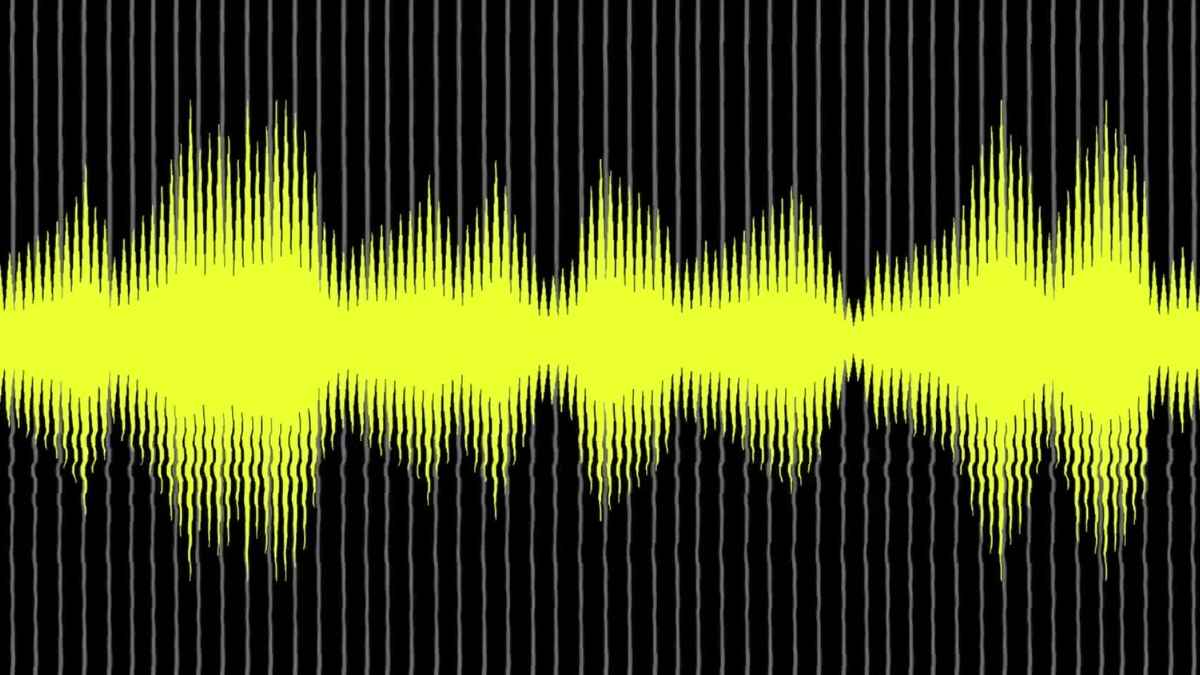 deepfakes de voz en tiempo real mostrando una forma de onda amarilla que representa la clonación de voz y el riesgo de suplantación